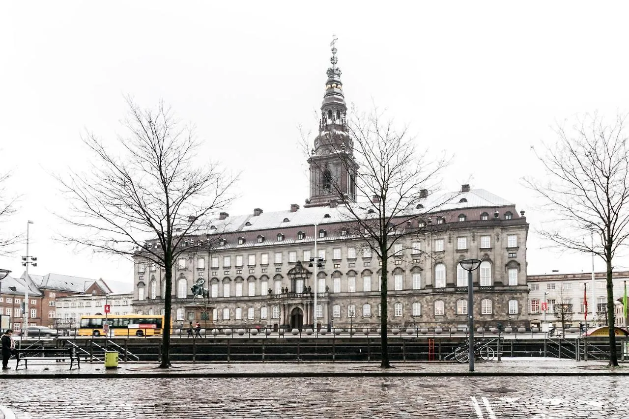 Lavish 4Br Apartment In The Heart Of Cph By The Canals Copenhagen 0*,
