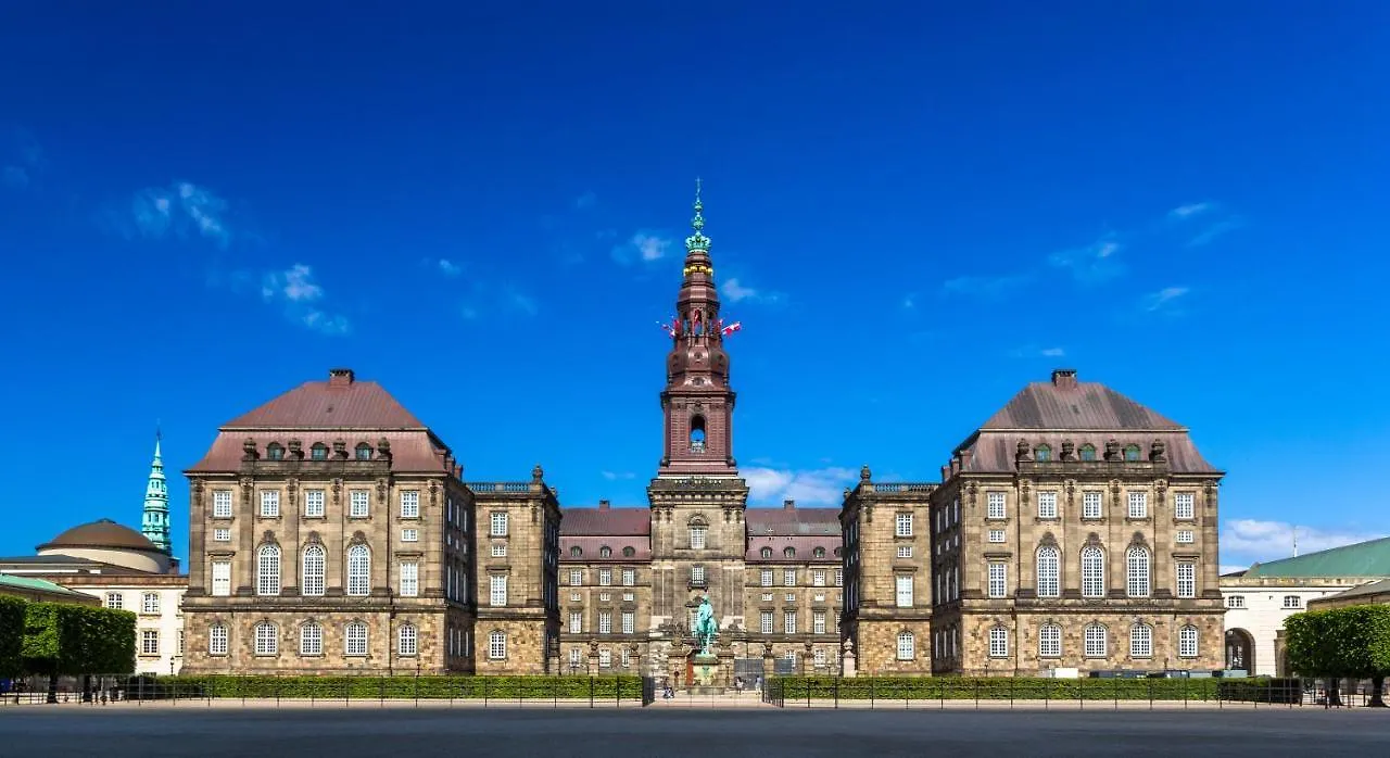 Lavish 4Br Apartment In The Heart Of Cph By The Canals Copenhagen