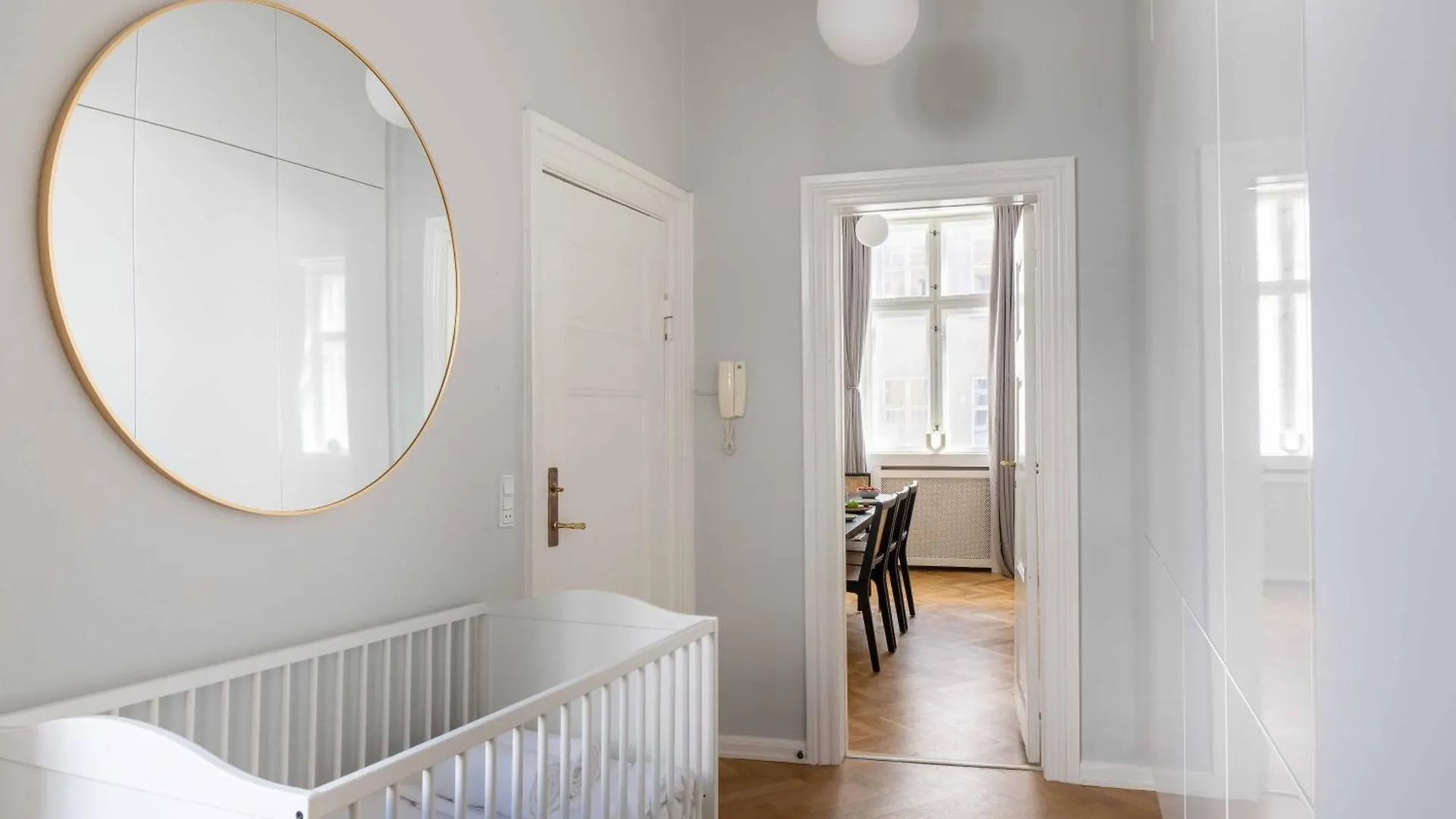 Lavish 4Br Apartment In The Heart Of Cph By The Canals Copenhagen
